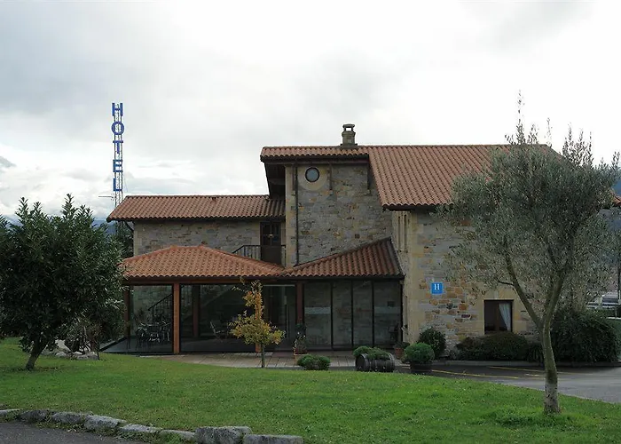 奥特泰克斯酒店 2*